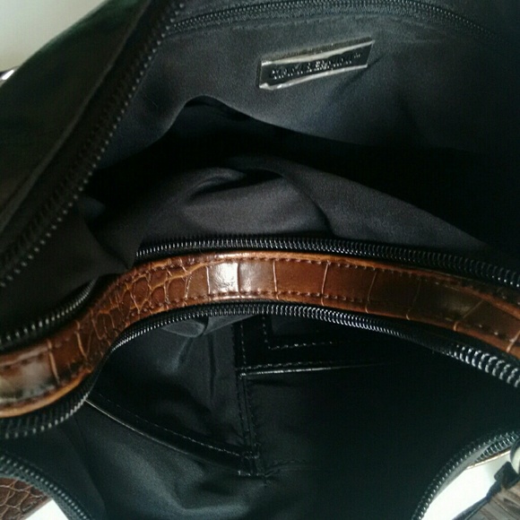 Giani Bernini Black/Brown Croc Trim Shoulder Bag - Picture 7 of 11